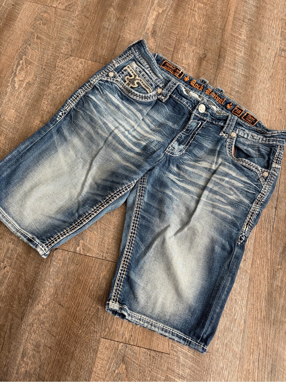 Rock Revival Men's Faded Blue Distressed Jean Shorts - Picture 3 of 9